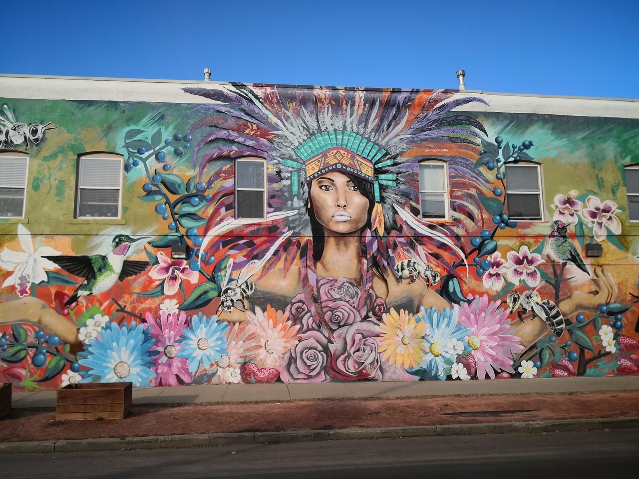 RiNo street and buildings in Denver